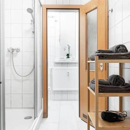 Schaebu! Im Herzen Von *